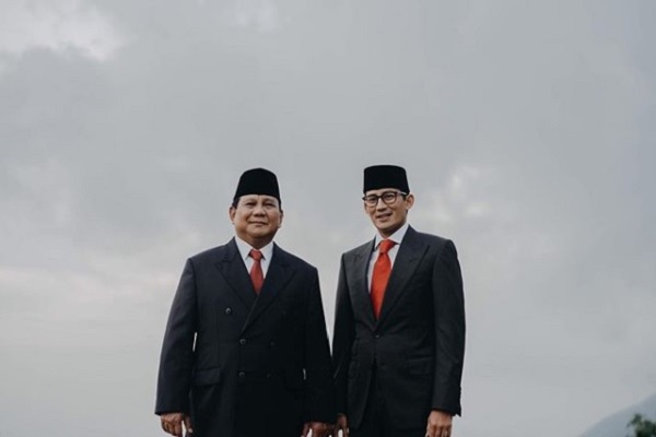  Jelang Sidang Putusan MK, Sandiaga Uno dan Keluarga Berdoa Bersama