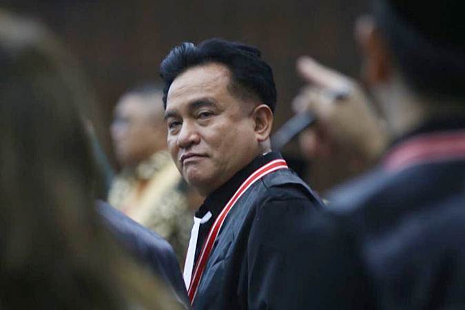 Yusril : Jangan Salahkan Siapa-Siapa Jika Permohonan Kubu Prabowo-Sandi Ditolak Hakim