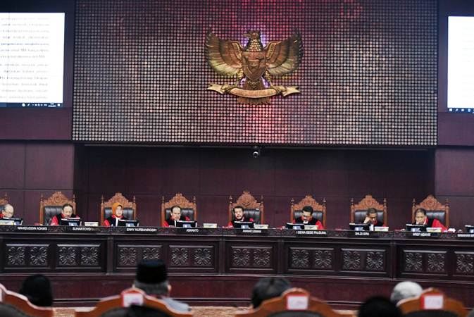  Sidang Putusan MK : MK Mentahkan Dalil Prabowo-Sandi Soal Penggelembungan 22 Juta Suara Milik Jokowi-Ma\'ruf
