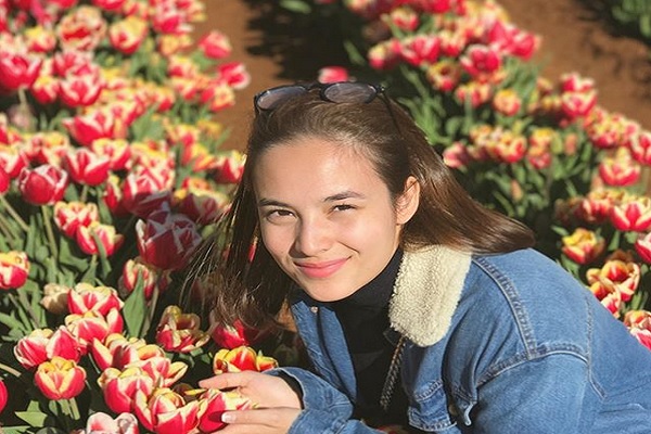  Inikah Politisi Muda Golkar Pacar Baru Chelsea Islan?