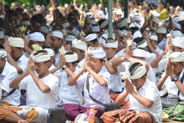  Lestarikan Nyoman dan Ketut, Bali Anjurkan KB Empat Anak