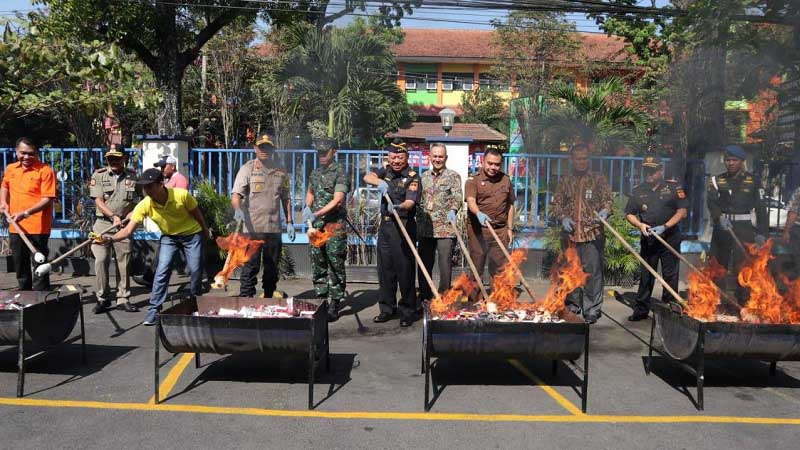  Bea Cukai Malang dan Bea Cukai Pantoloan Selamatkan Kerugian Negara Miliaran Rupiah