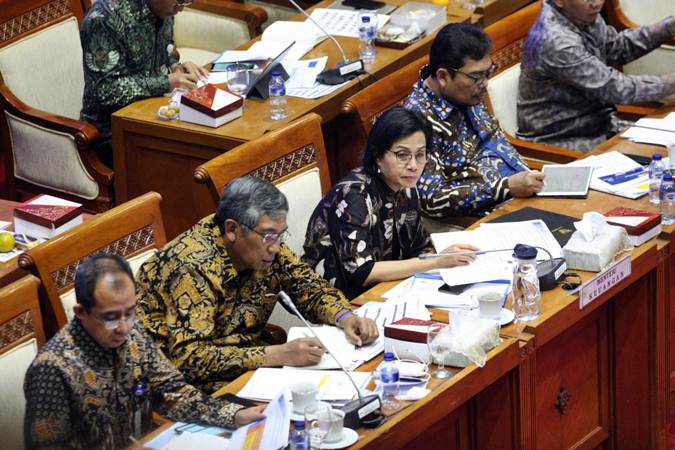  Sri Mulyani dan Komisi XI DPR Raker Kinerja Kementerian Keuangan