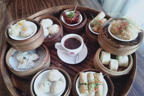  Hotel Grandhika Pemuda Semarang Tawarkan Menu Dimsum di Kodim 82