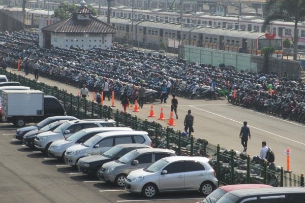  Dongkrak Pemasukan Daerah, DKI Lirik Potensi Parkir Park and Ride