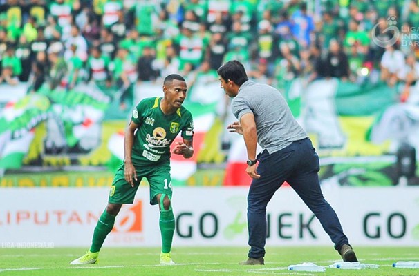  Prediksi Persebaya Vs Persib: Tim Bajul Ijo Bakal Fokus dari Awal Laga