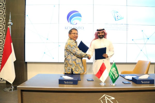  Indonesia dan Arab Saudi Inisiasi Umrah Digital Enterprise