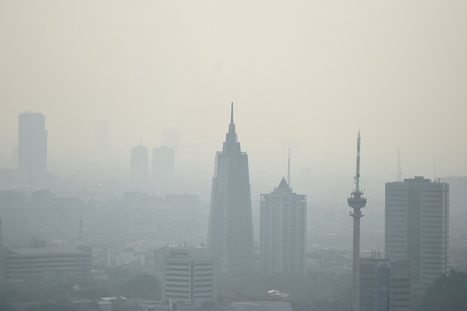  Tertutup Kabut Polusi, Kualitas Udara Jakarta Tidak Sehat