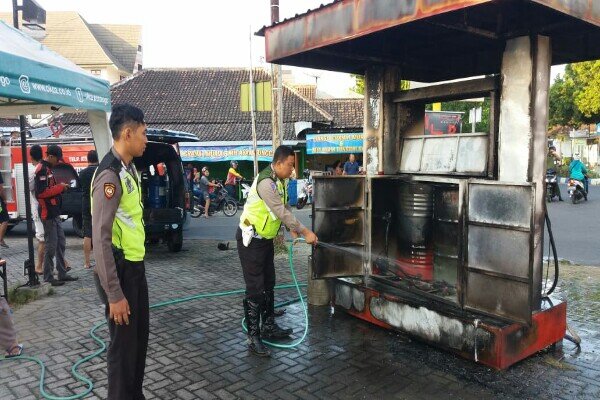  Pom Bensin Mini di Ponorogo Terbakar, Pemilik Luka-luka