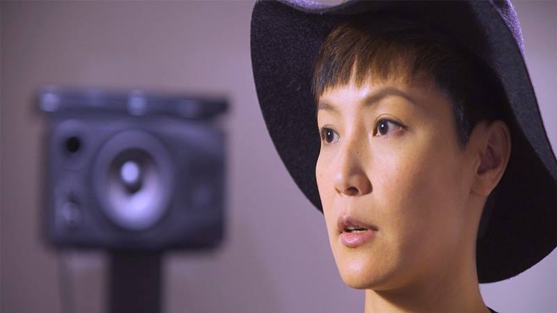  Penyanyi Hong Kong Denise Ho Desak PBB \'Tendang\' China