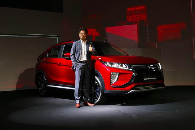  Mitsubishi Perkenalkan Eclipse Cross dan Outlander PHEV