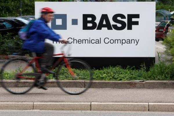  Peringatan Penurunan Laba BASF Seret Bursa Eropa Melemah