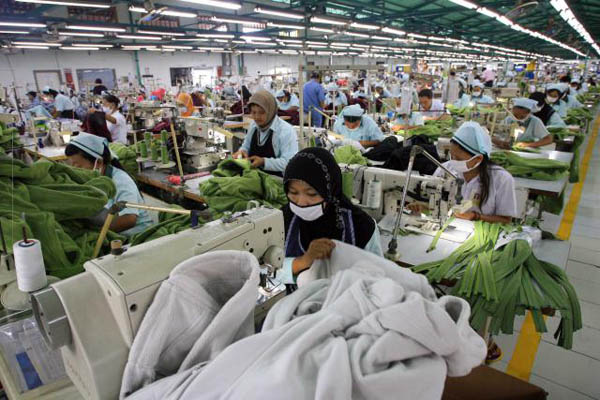  Neraca Dagang Tekstil Terancam Defisit Berkepanjangan