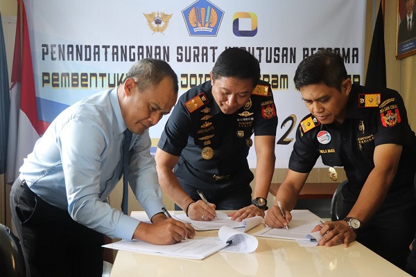  Tingkatkan Penerimaan, Bea Cukai dan Pajak Kepulauan Riau Bentuk Tim Joint Program