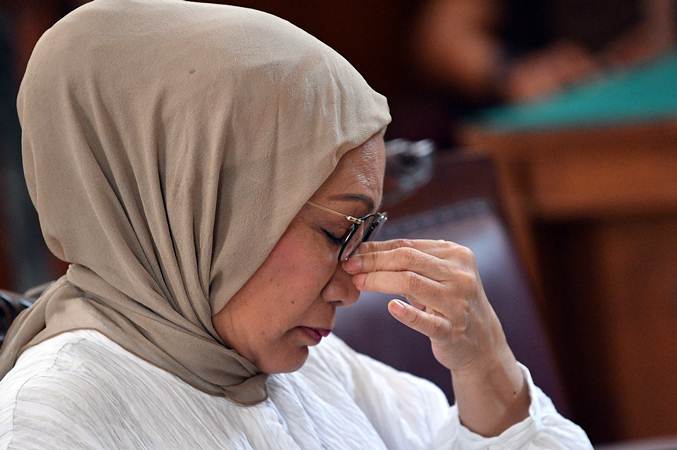  Ratna Sarumpaet Dihukum Dua Tahun Penjara