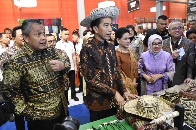  Presiden Jokowi Buka Pameran Karya Kreatif Indonesia