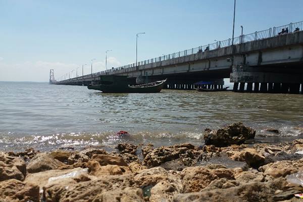  Kawasan di Pinggir Jembatan Suramadu Makin Diminati