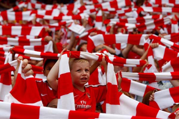  Tidak Lolos Liga Champions, Fans Arsenal Kritik Pemilik Klub yang Pasif