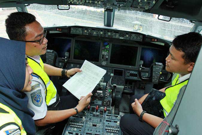  Garuda Akhirnya Revisi Surat Larangan Foto di Kabin Pesawat