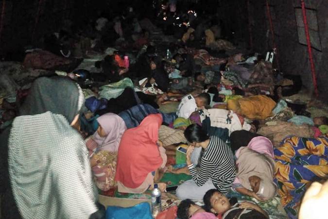 917 Rumah Rusak Berat dan 3.000 Orang Mengungsi Pasca Gempa 7,2 SR Guncang Maluku Utara