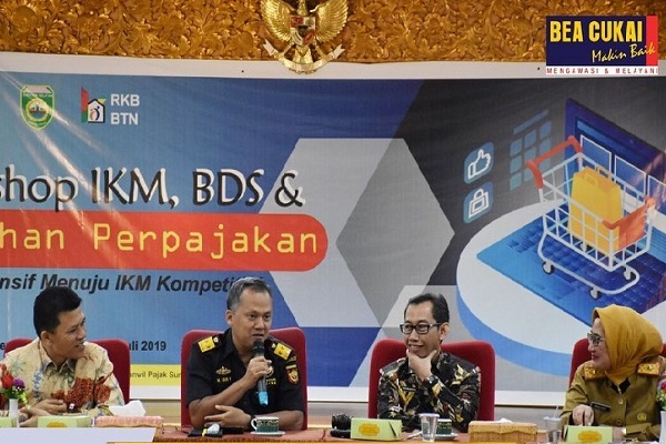  Bea Cukai Paparkan Fasilitas KITE IKM kepada Para Pengusaha Kecil di Palembang