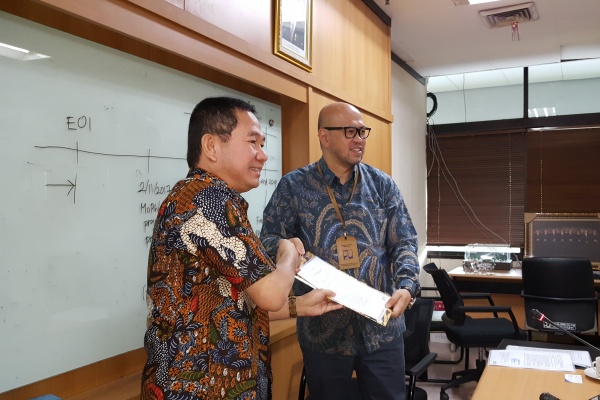  BPJT Serahkan Surat Penetapan Pemenang Lelang Tol Semarang—Demak 