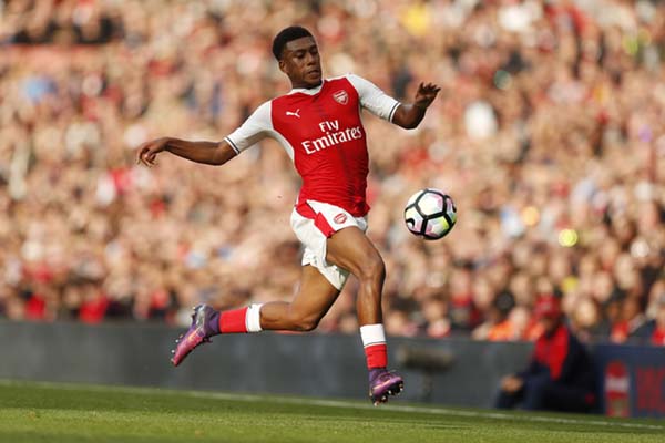  Bantah Bakal Hengkang, Iwobi Siap Bersaing di Arsenal