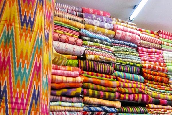  Pemerintah Bakal Tindak Tegas Impor Tekstil Ilegal
