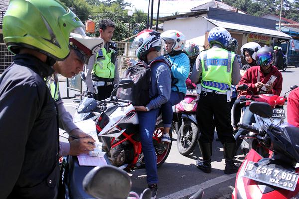  Bapenda Riau Razia Kendaraan Nopol Luar Daerah