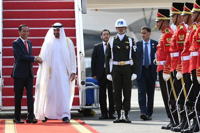  Presiden Jokowi Sambut Kedatangan Putra Mahkota Abu Dhabi Sheikh Mohamed Bin Zayed Al Nahyan