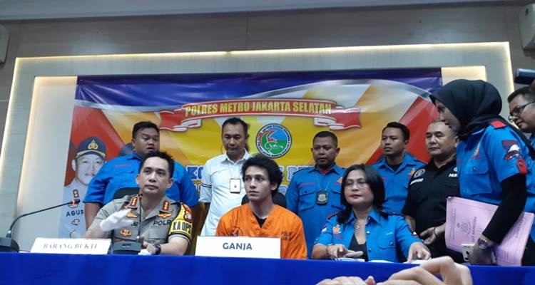 Polres Metro Jakarta Selatan Tangkap Pemasok Ganja ke Jefri Nichol