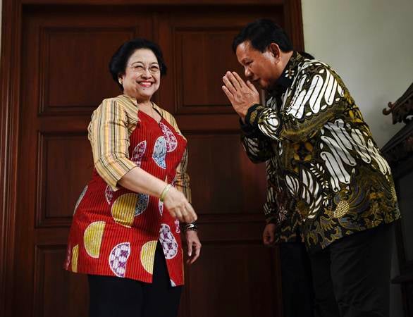  Begini Gaya Prabowo Subianto saat Bertemu Megawati Soekarnoputri