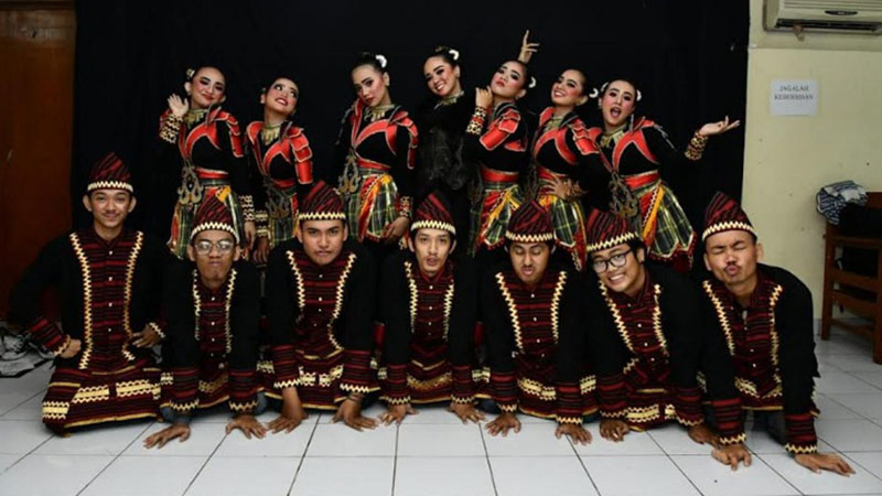  Sanggar Muli Mekhanai Bawa Misi Budaya Lampung di Ancol