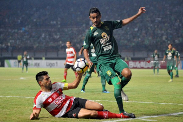  Bek Persebaya Otavio Dutra Selangkah Lagi Sandang Status WNI