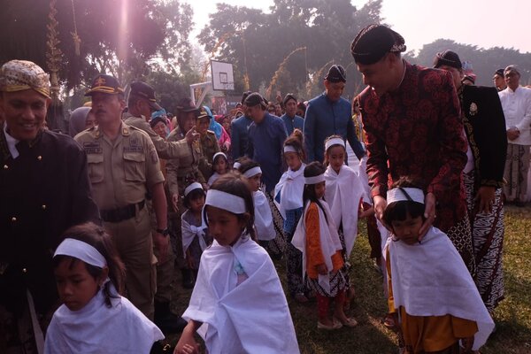  Ruwat Rambut Gimbal Wonosobo, Ada yang Minta Terasi dan Bayam