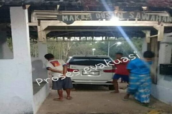  Mobil Masuk Kuburan di Madiun, Dikira Rumah