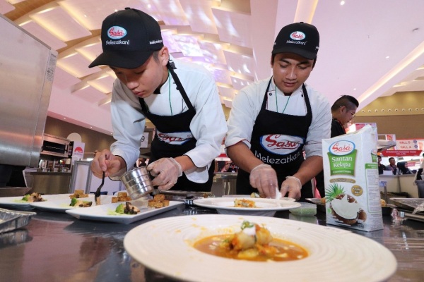  Chef Profesional Ditantang Berkreasi dengan Bumbu Instan