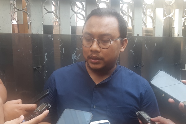 Ketua Kode Inisiatif Veri Junaidi/Bisnis-Jaffry Prabu Prakoso
