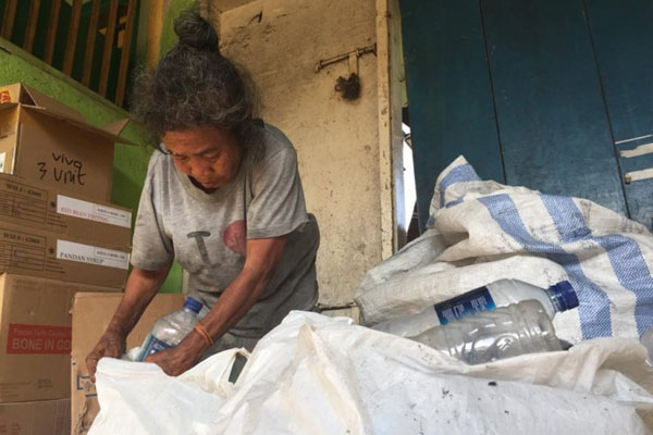  Nenek Pemulung, Dulu Tidur di Kuburan, Kini Mampu Beli Sapi Kurban