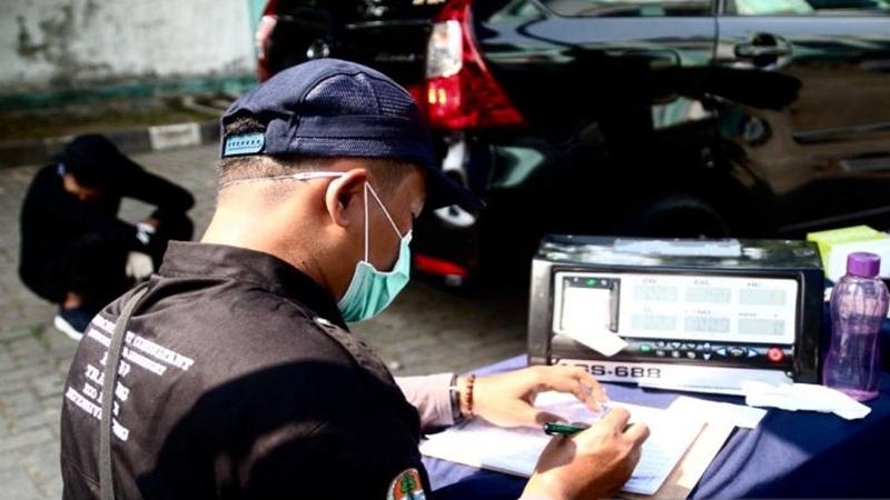  Atasi Polusi Udara Jakarta, Anies Naikkan Tarif Parkir
