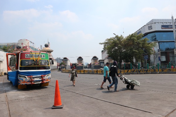  Potret Senja Kala dan Penantian Asa Terminal Blok M