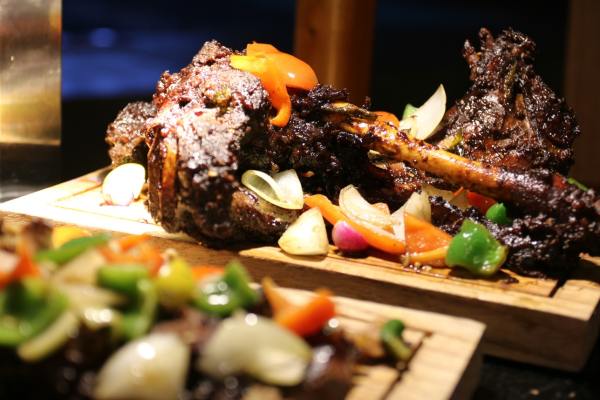  Harris Hotel Semarang Tawarkan Menu Barbeque Gaya Empat Benua