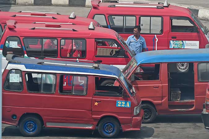  PEMBATASAN USIA ANGKUTAN PERKOTAAN JAKARTA