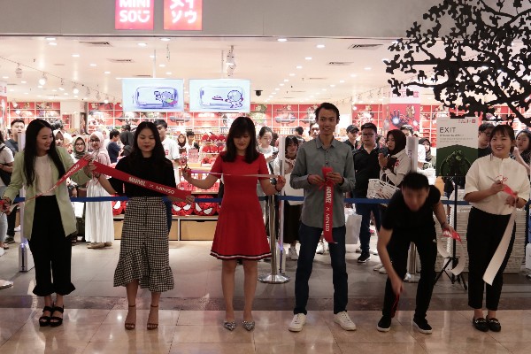  Koleksi Marvel Miniso Hadir di Paris Van Java