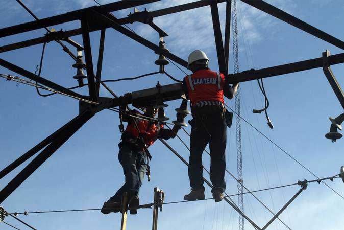  PLN : Potong Gaji Hal yang Wajar