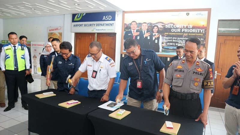  Bandara Internasional I Gusti Ngurah Rai – Bali Kembali Musnahkan Prohibited Item Sitaan