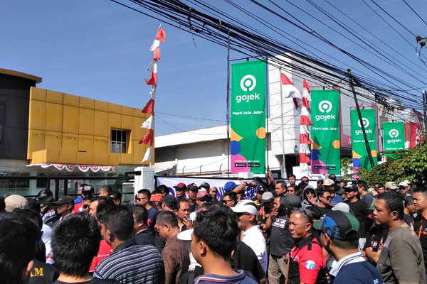  5 Berita Populer, Tanggapan Gojek Usai Aksi Demonstrasi Driver Gocar dan Akhir Perjuangan Ponakan Prabowo Rebut Kursi DPR