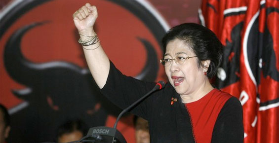 Megawati Soekarnoputri : Pak Airlangga, Jangan Mblenjani ya, Ingat itu MD3