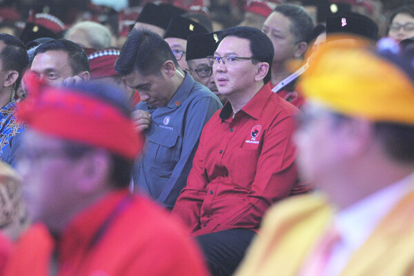  Ketika Megawati Memperkenalkan Ahok di Kongres PDIP 