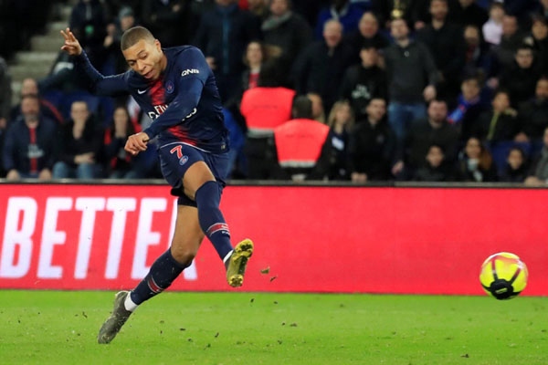  Hasil Liga Prancis : PSG Tak Perlu Neymar, Menang Telak 3 - 0 vs Nimes